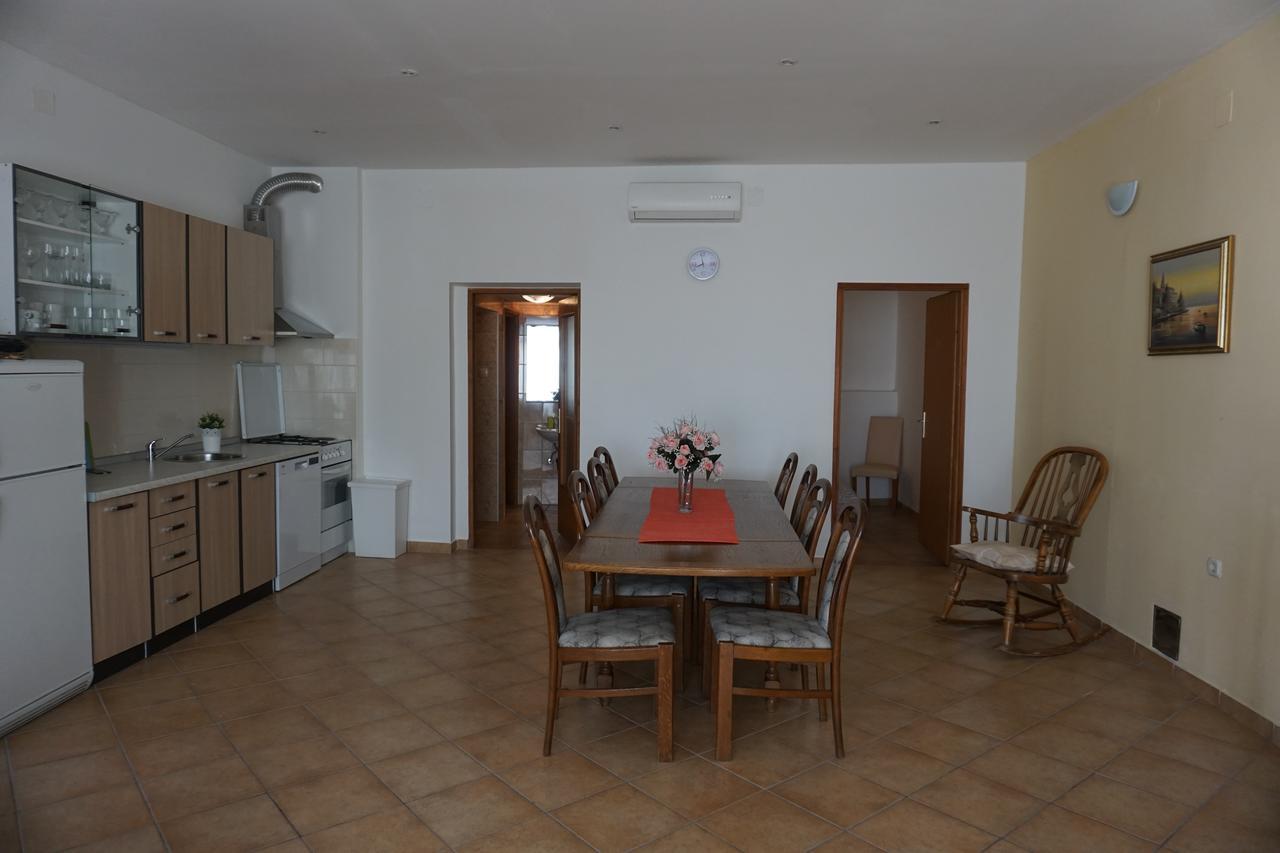 Apartments Ivancic Novi Vinodolski Exterior foto